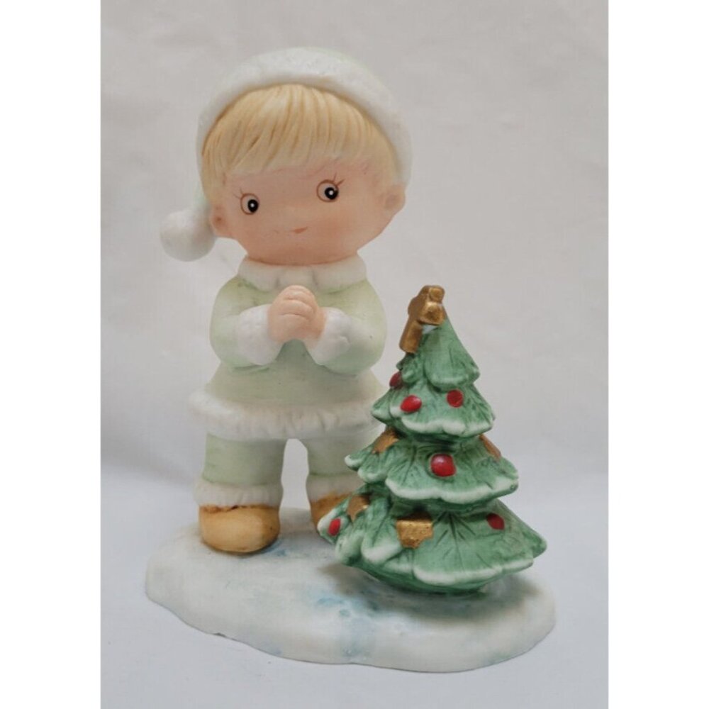 Homco Christmas Children "Precious Moments" 5613 - Boy Praying by Christmas Tree - Picture 2 of 9